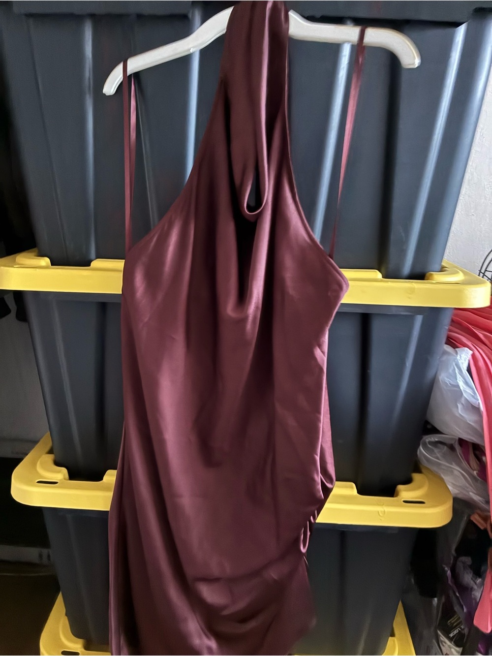 Gianni Bini One-Shoulder Satin blouse in Burgundy